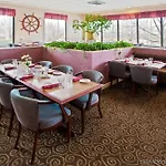 Holiday Inn Roanoke - Tanglewood Route 419 & I 581 By Ihg 